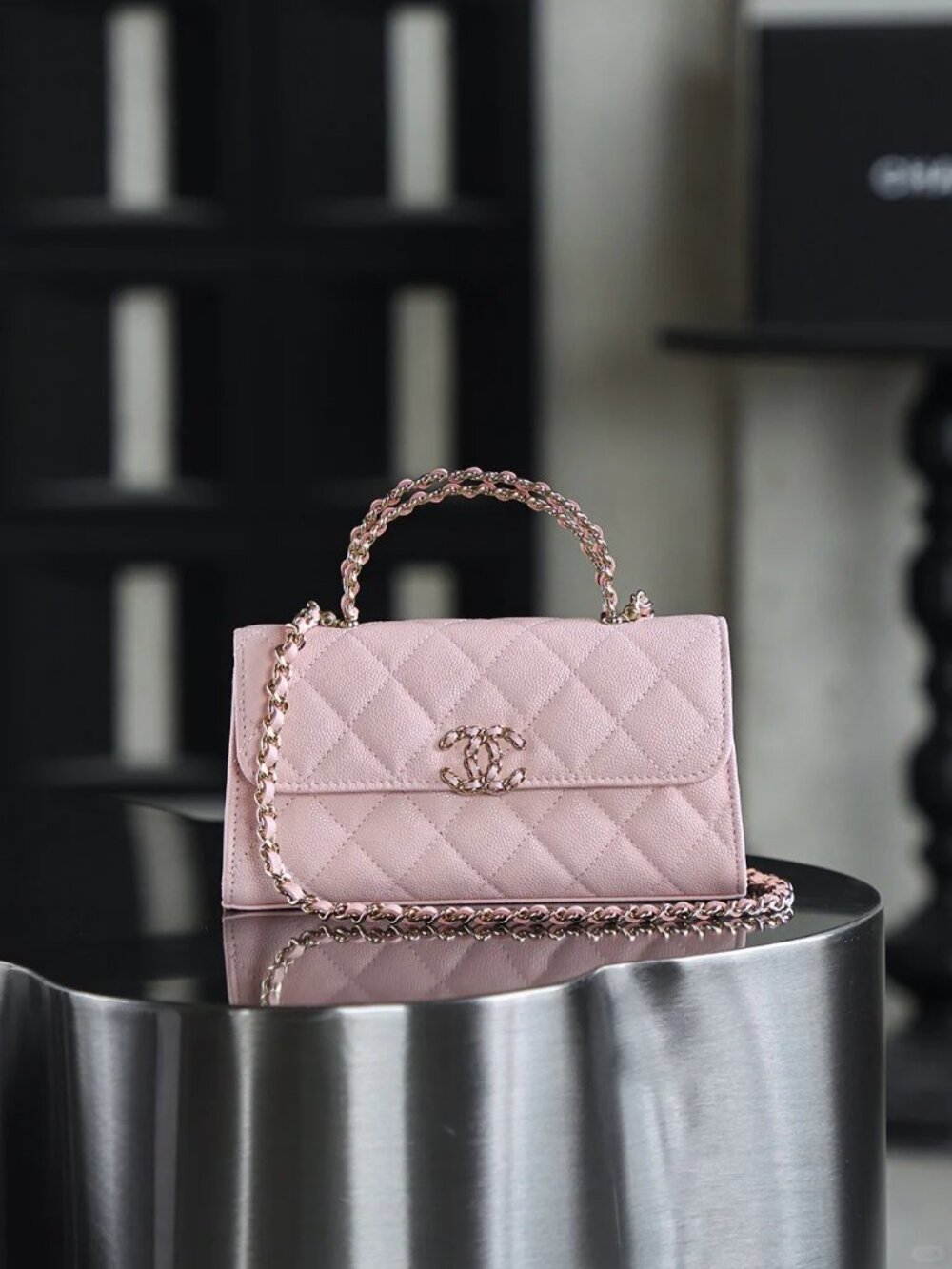 Classic CHANEL Bags: A Stylish and Versatile Choice for Elegance